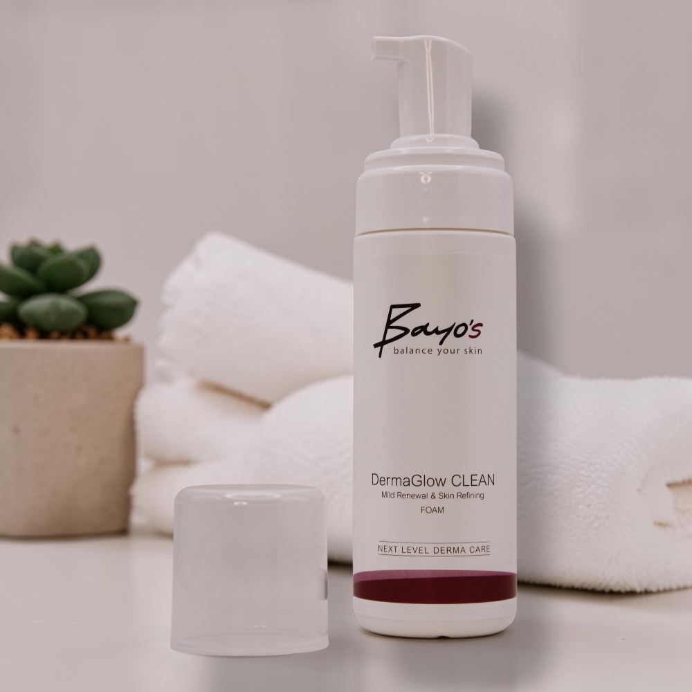 DermaGlow CLEAN – Mild Renewal & Skin Refining FOAM – Bild 3